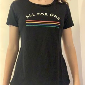 Old navy black t shirt